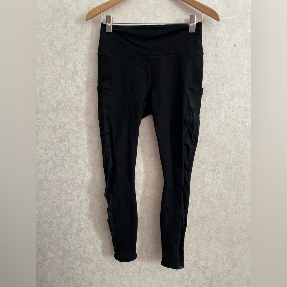 Powerhold by Fabletics women's medium black athletic leggings